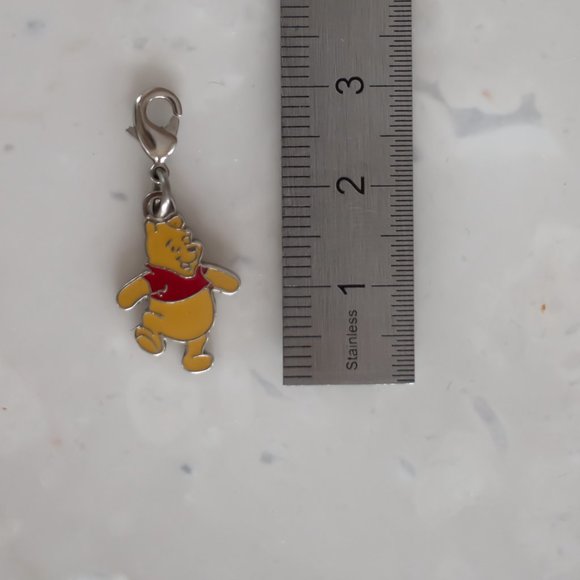 Winnie The Pooh Charm - Picture 4 of 4